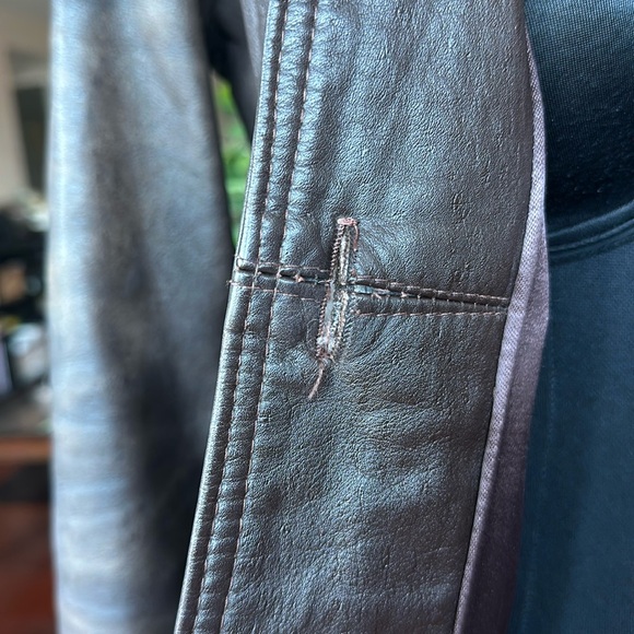 Gorgeous Vintage Size XS Brown Leather Bomber Jacket with Fox Fur Collar & Belt - Picture 12 of 15